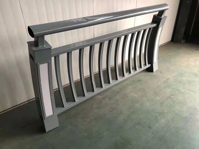 2021年綿竹環波梁防撞護欄 價格優勢與品種齊全解析